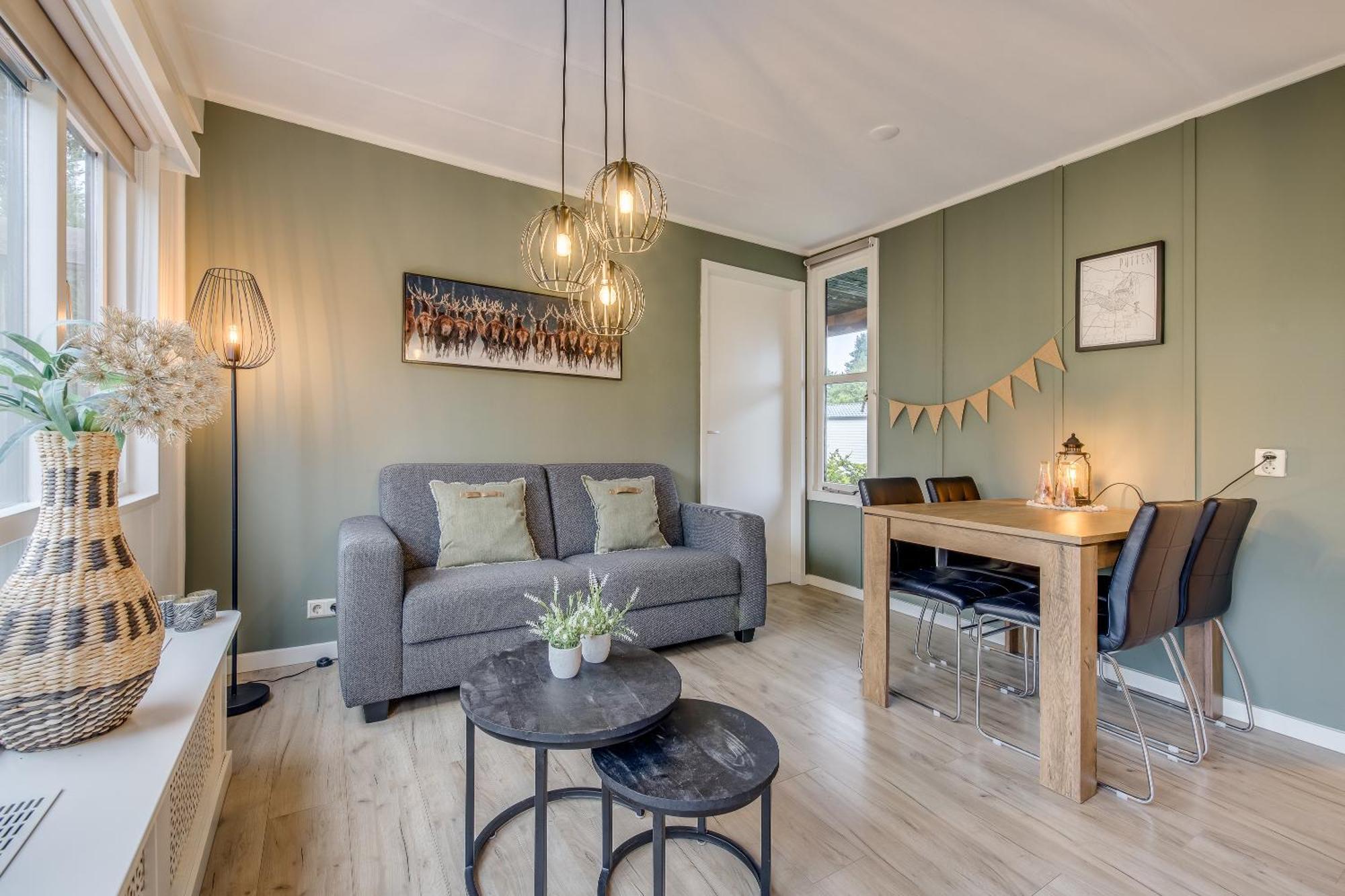 Chalet 'T Veluws Stulpje "Geniet, Ontspan En Droom Even Lekker Weg!" Putten Extérieur photo